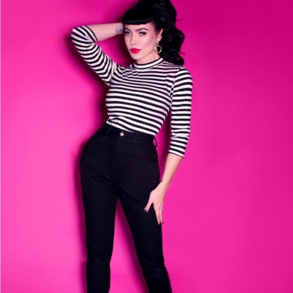 High Waisted Raven Black Jeans - size 24-25 Petite Cut